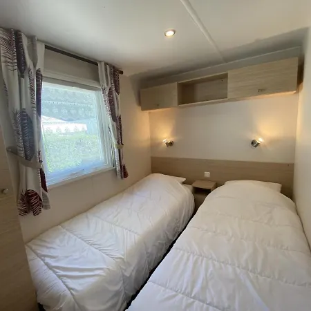 Mobile Confort A 20m De La Plage Avec Parking - 4 Pers., Camping Cadoret, - Fr-1-709-53 Semesterbostad