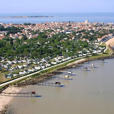Mobile Confort A 20m De La Plage Avec Parking - 4 Pers., Camping Cadoret, - Fr-1-709-53 Holiday home *
