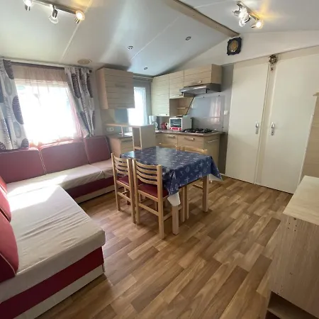 Holiday home Mobile Confort A 20m De La Plage Avec Parking - 4 Pers., Camping Cadoret, - Fr-1-709-53